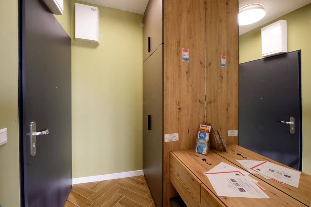 Orangehomes Sunny & Modern 2br Penthouse With Ac & Terrace * Budapesta