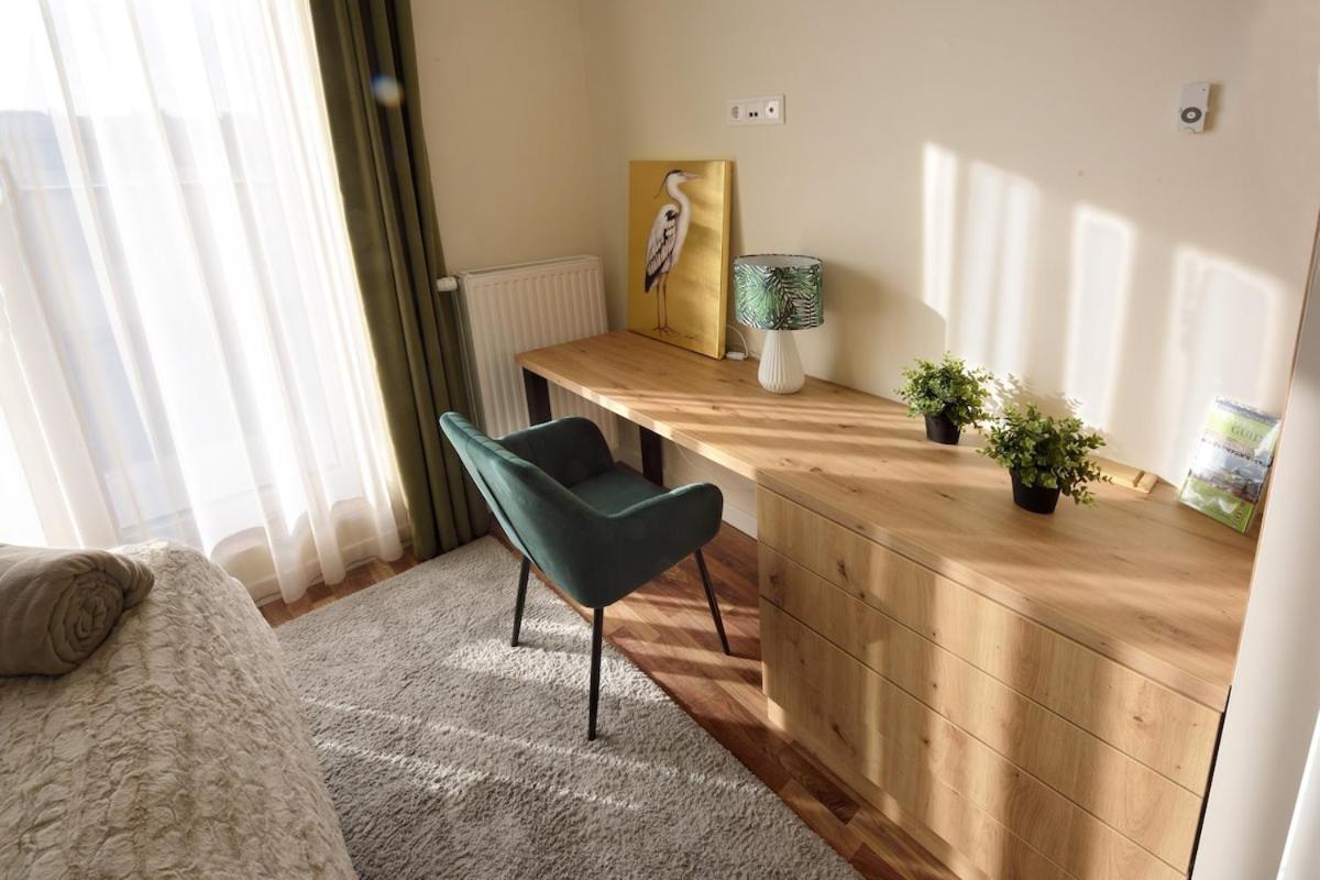 Orangehomes Sunny & Modern 2br Penthouse With Ac & Terrace